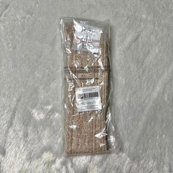 NWT Pudus Over-The-Knee Tan Sweater Socks Women’s 6-10 Cozy - Picture 4 of 8